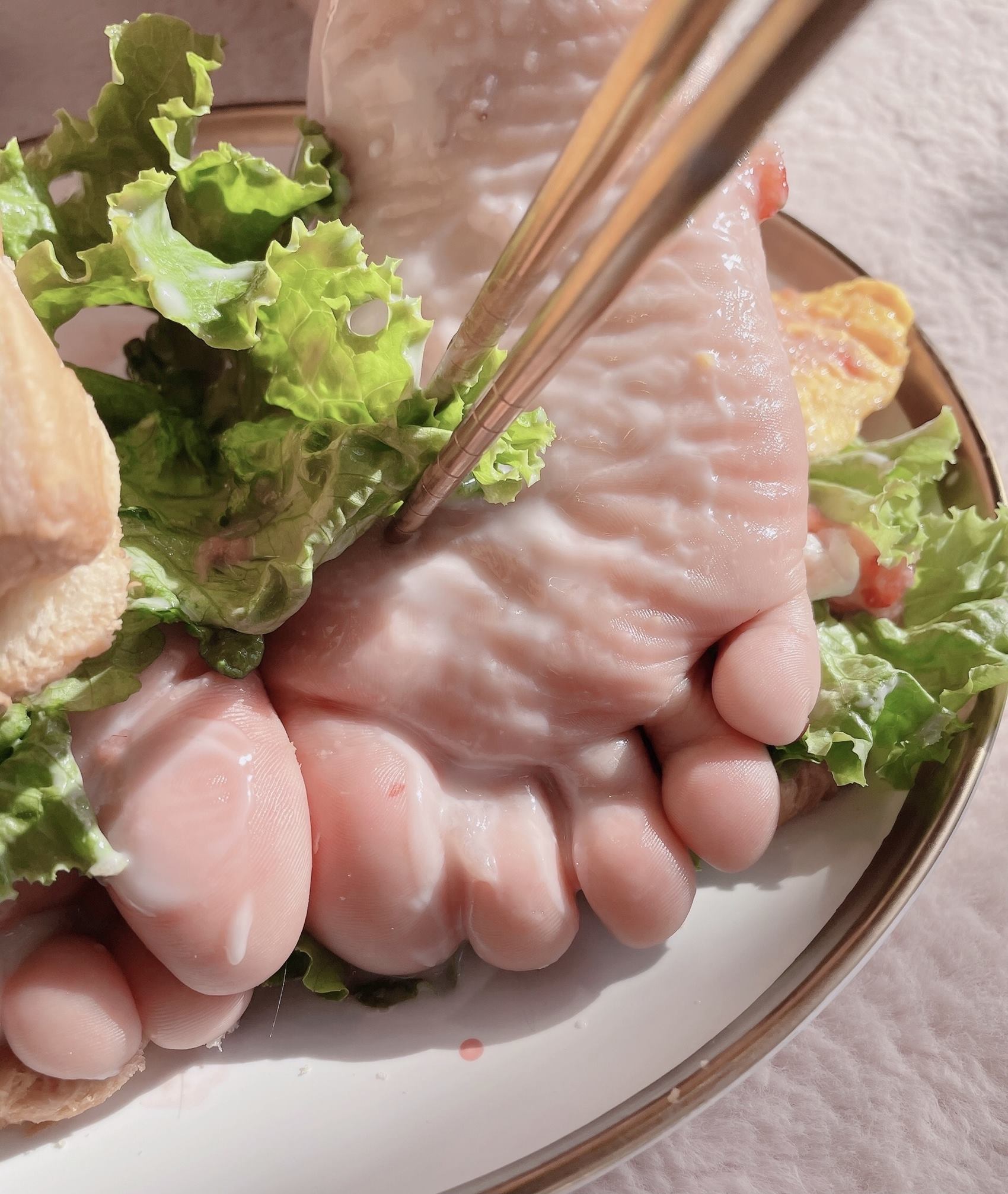 网紅Coser@地瓜小朋友 地瓜牌肉丝裸足汉堡[55P/68MB]插图2