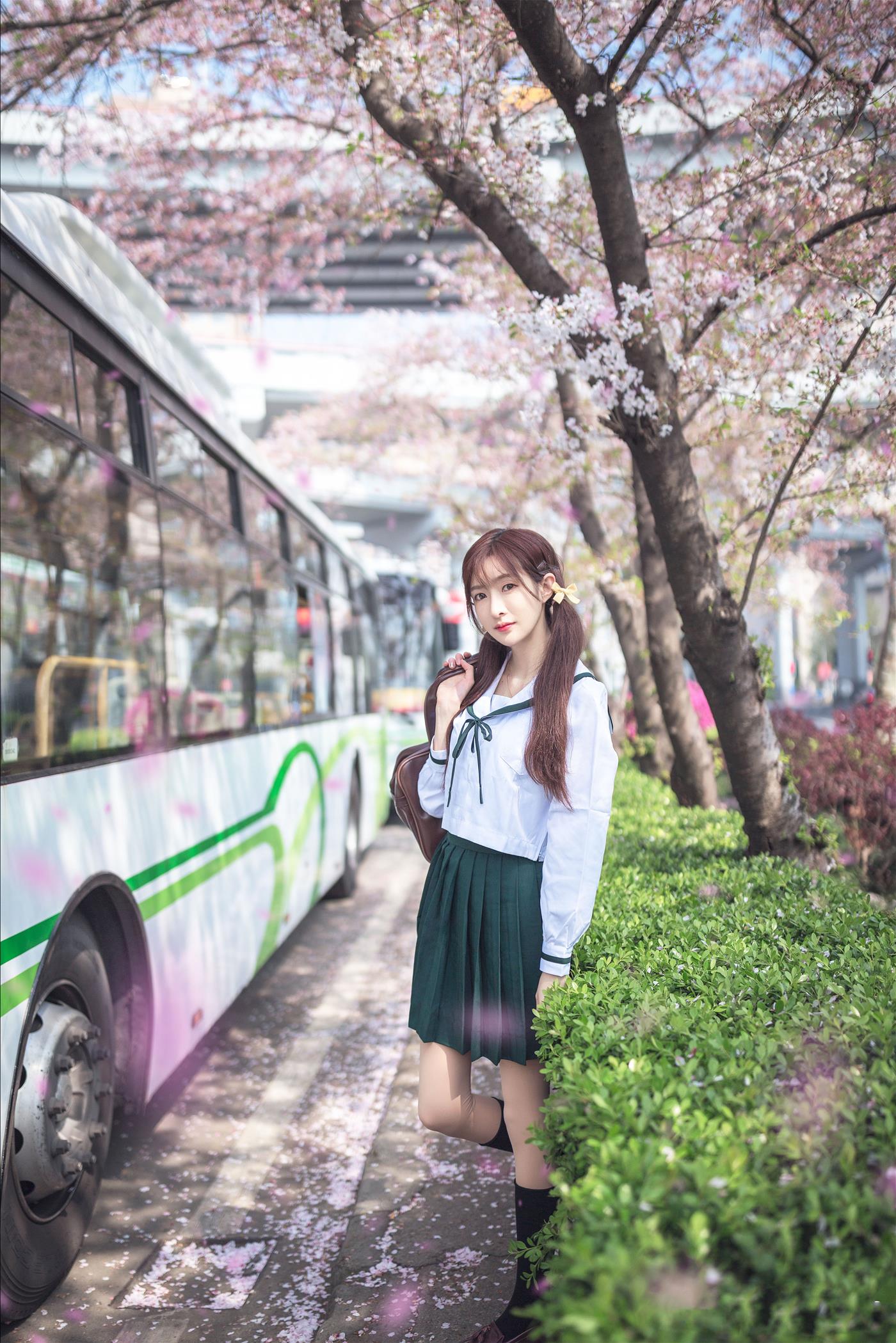 王羽衫 – JK大巴[20P/27MB]插图2