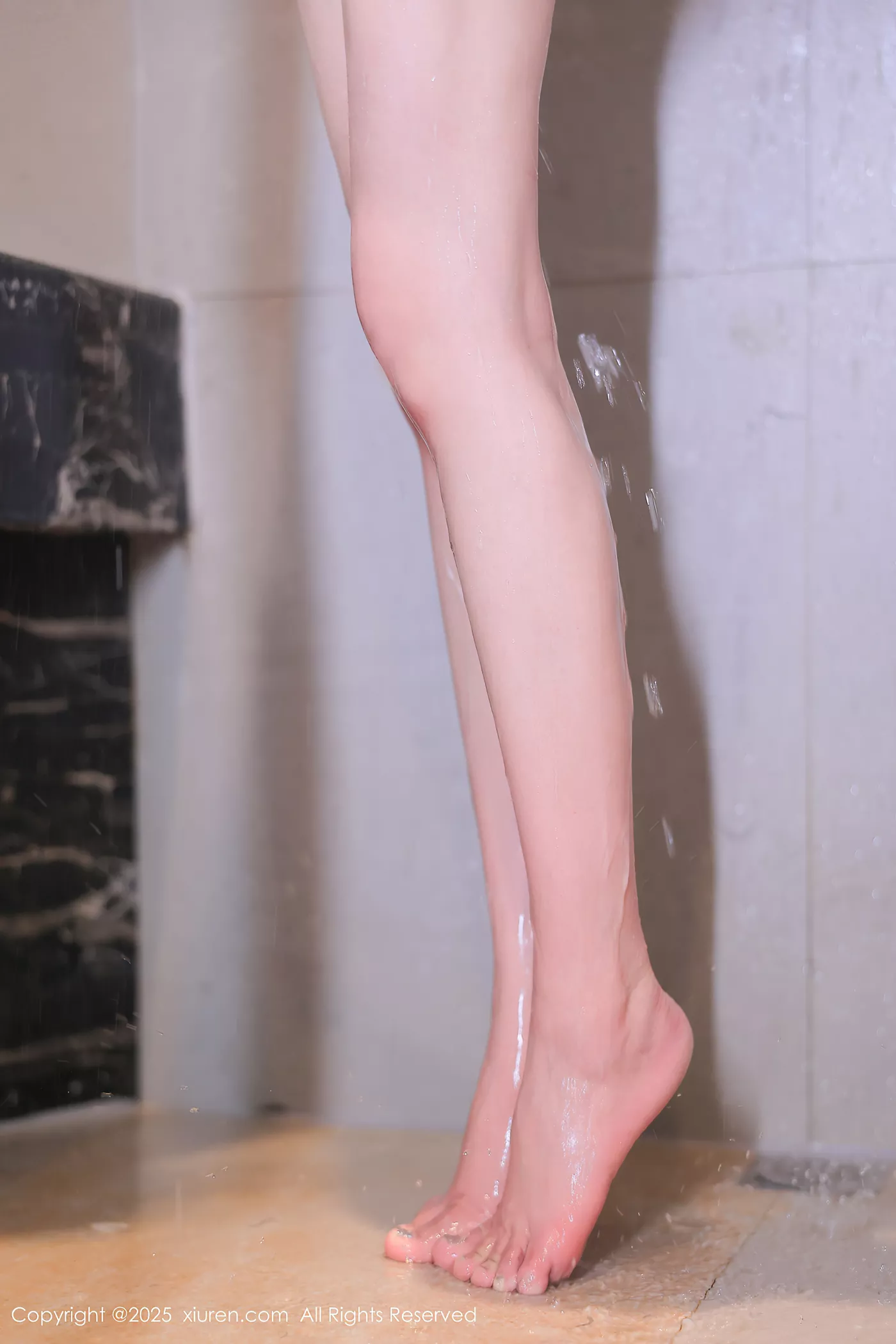 [Xiuren秀人网]2025.01.16 NO.9766 爱酱里[81+1P/725MB]插图2