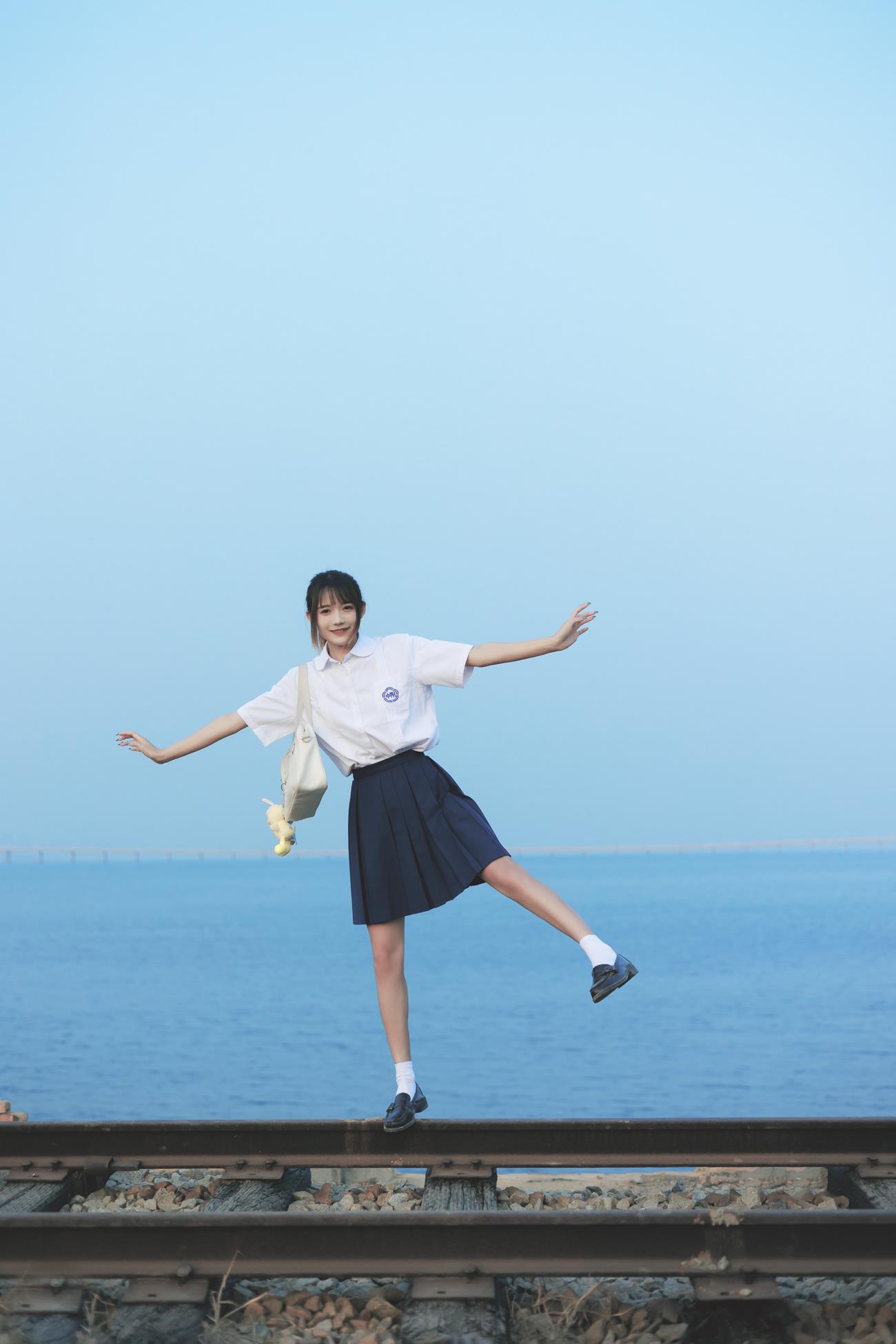 人气Coser@兔子Zzz不吃胡萝卜 海风的声[38P/295MB]插图1
