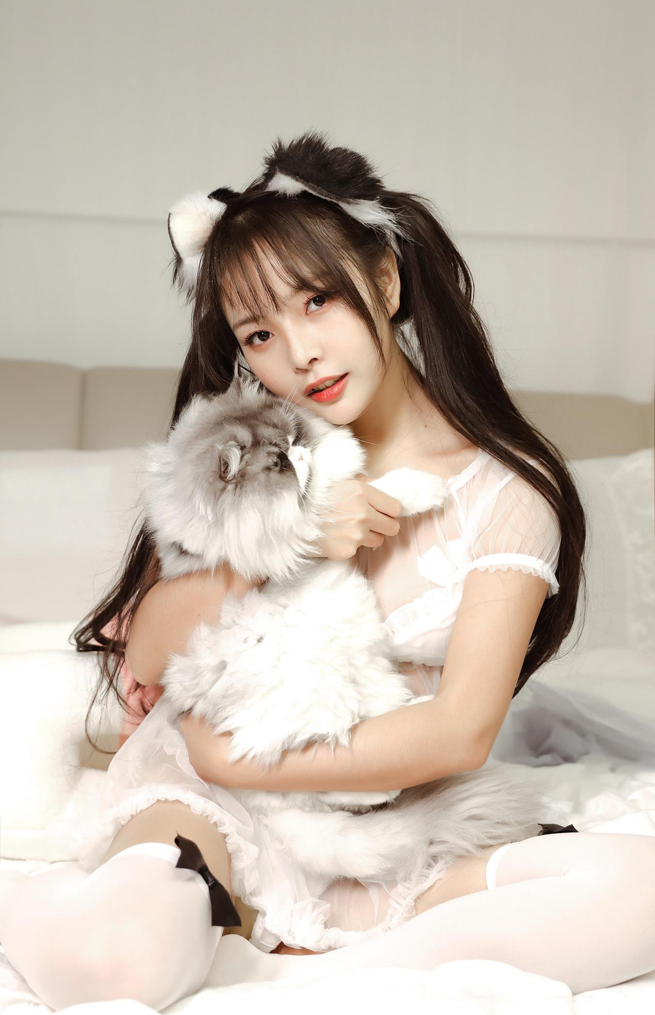 苏嫣嫣阿姨 – 白色猫耳头饰[10P/16MB]插图1