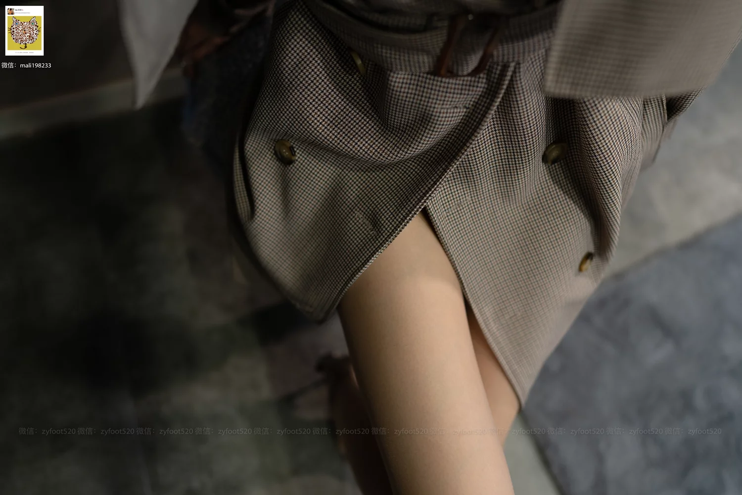ISS尤好物系列  诗微 收腰风衣 [71P/1V/878MB]插图