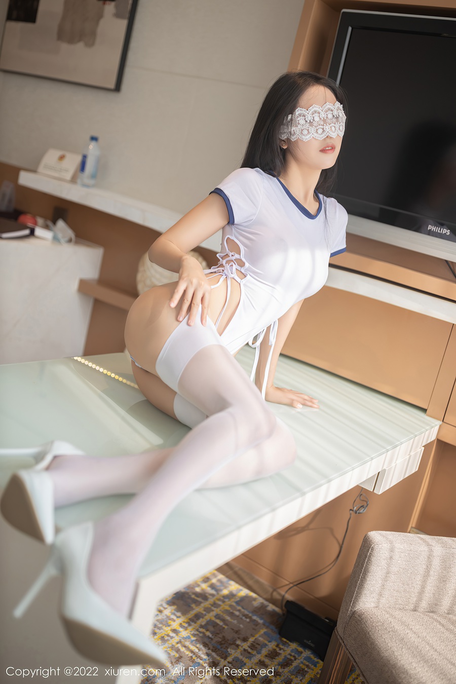 [Xiuren秀人网]2022.01.11 NO.4449 性感诱人丝袜美腿 抖娘利世 [83+1P/708MB]插图2