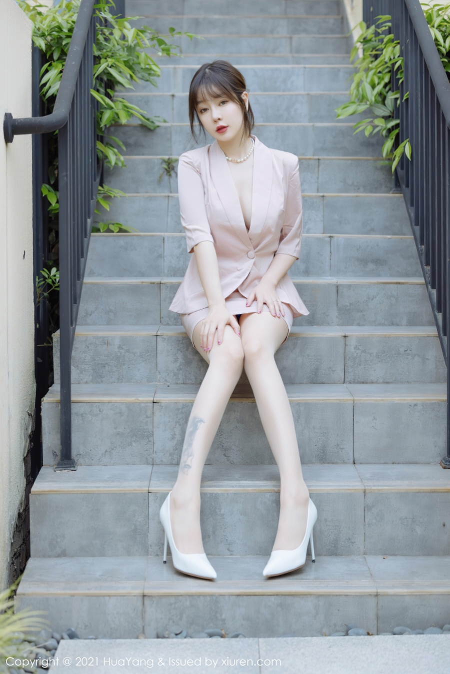 [HuaYang花漾]2021.12.27 Vol.476 王雨纯[44P/435MB]插图2