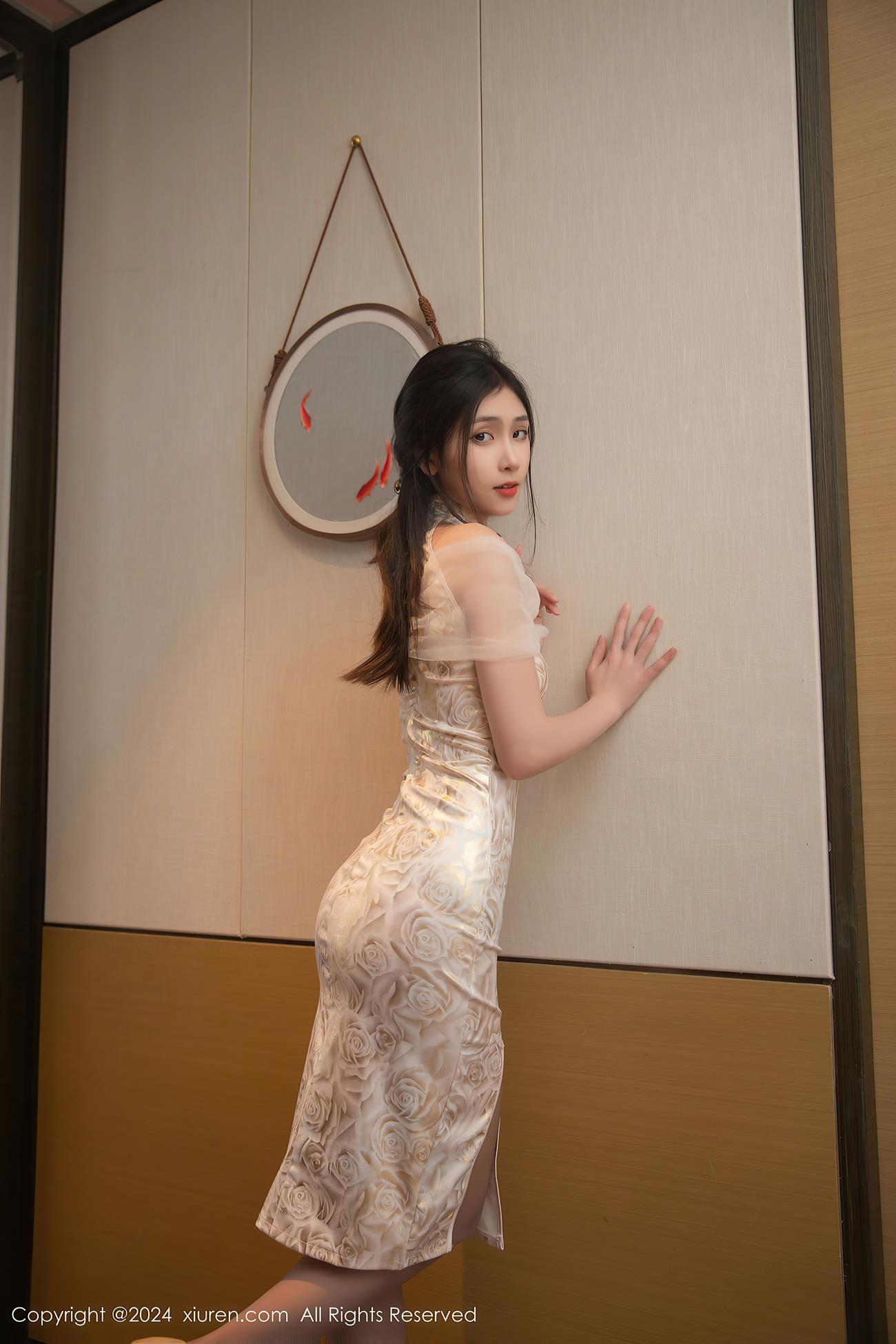 [Xiuren秀人网]2024.12.11 NO.9583 刘婷婷[80+1P/655MB]插图2