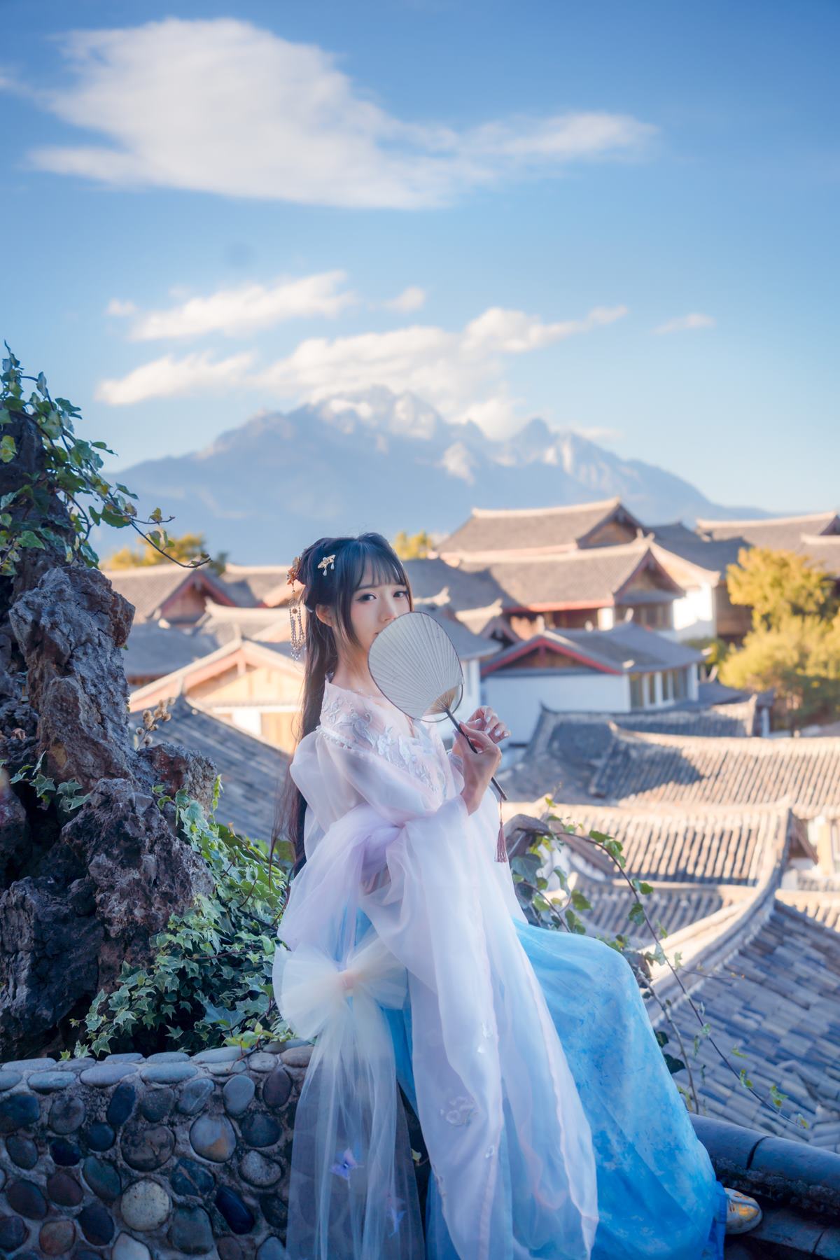 人气Coser@兔子Zzz不吃胡萝卜 丽江屋顶 [22P/171MB]插图2