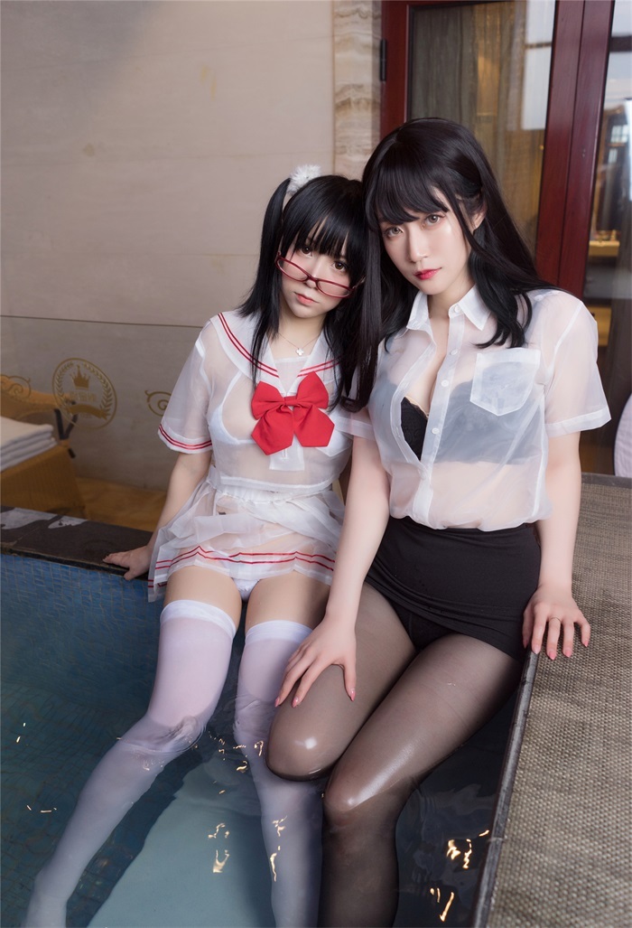 人气动漫Coser@白丝白银x黑丝摇摇乐 [125P/332MB]插图2