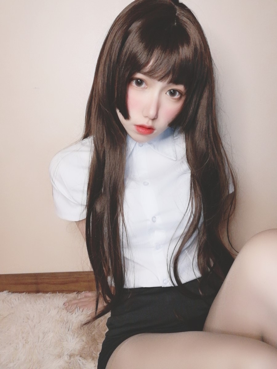芋圆侑子SJ_ – 醉酒小秘书[53P+4V/92MB]插图1