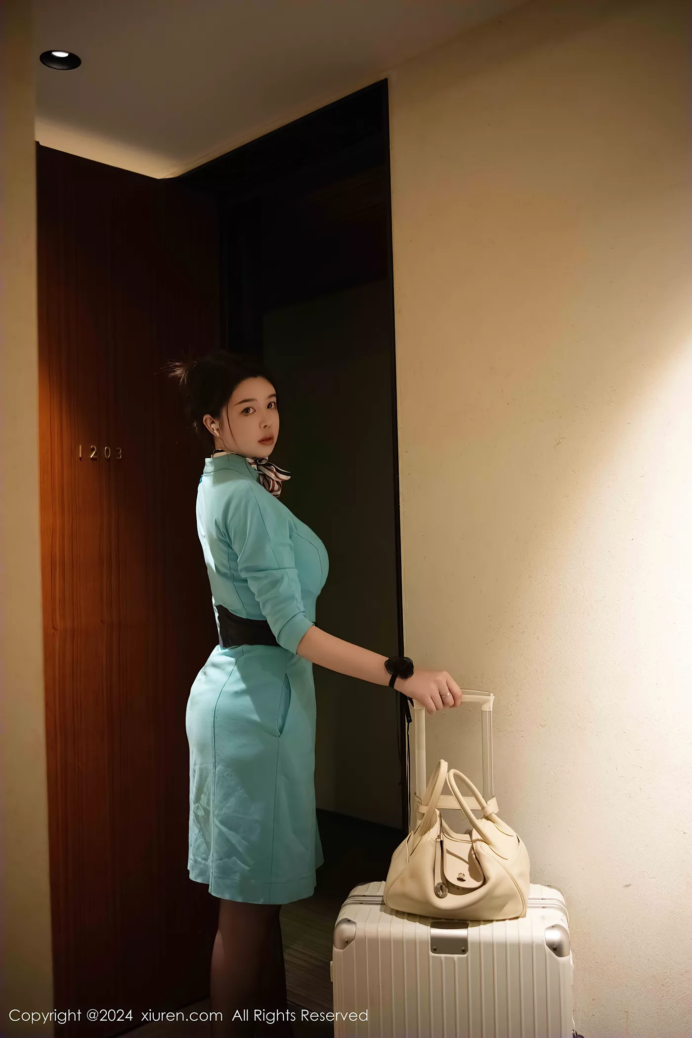 [Xiuren秀人网]2024.12.17 NO.9609 樱桃小犊子[41+1P/357MB]插图