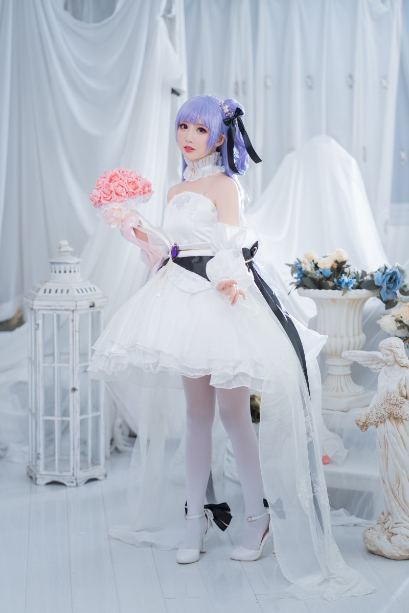 网红Coser@面饼仙儿 独角兽婚纱 [14P/129MB]插图1