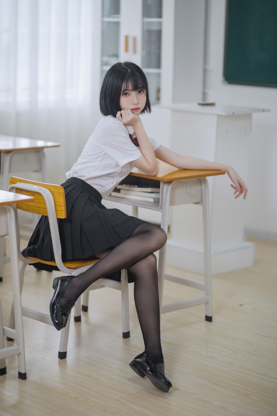 许岚 – 教室jk黑丝 [40P/426MB]插图1
