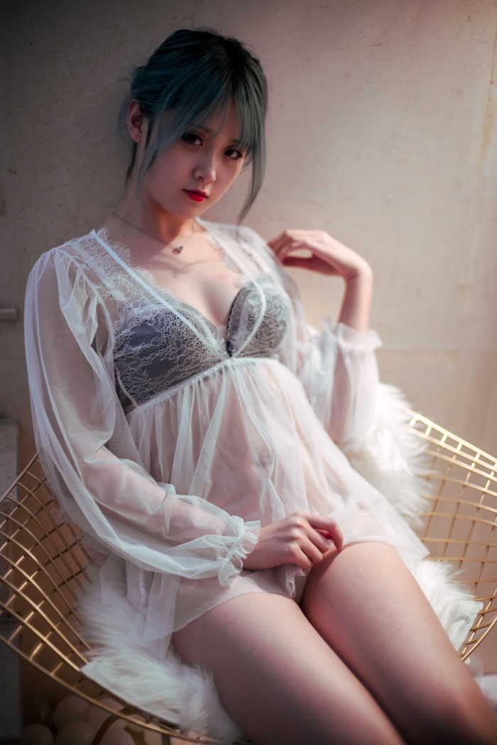 人气动漫Coser@Akisoso秋楚楚 黑白私房 [24P/413MB]插图1