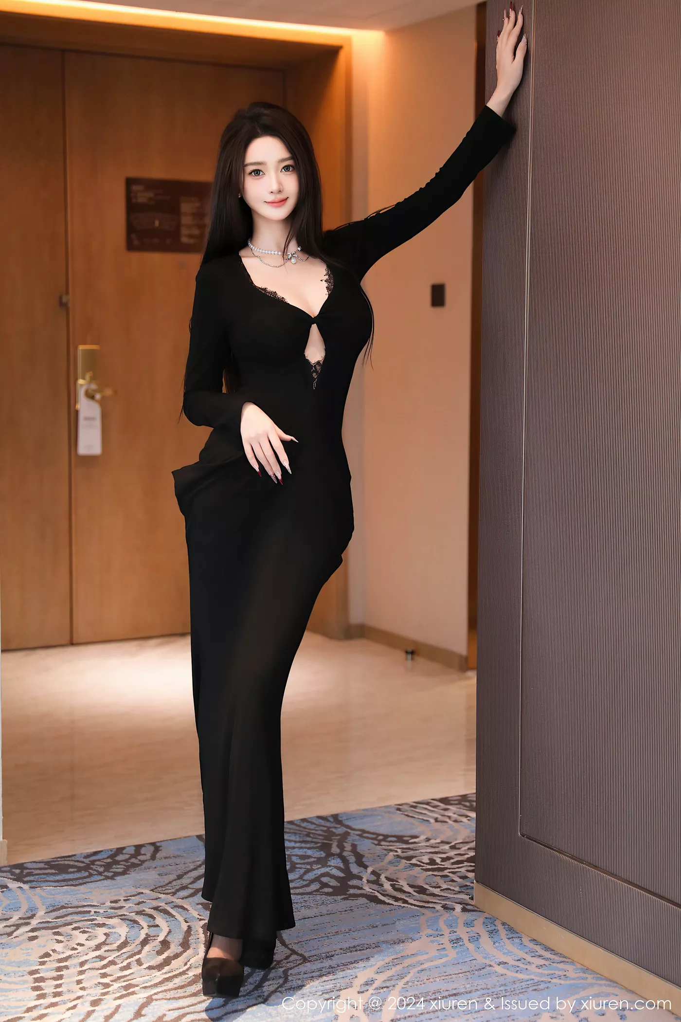 [Xiuren秀人网]2024.12.27 NO.9670 Candy糖糖[78+1P/777MB]插图