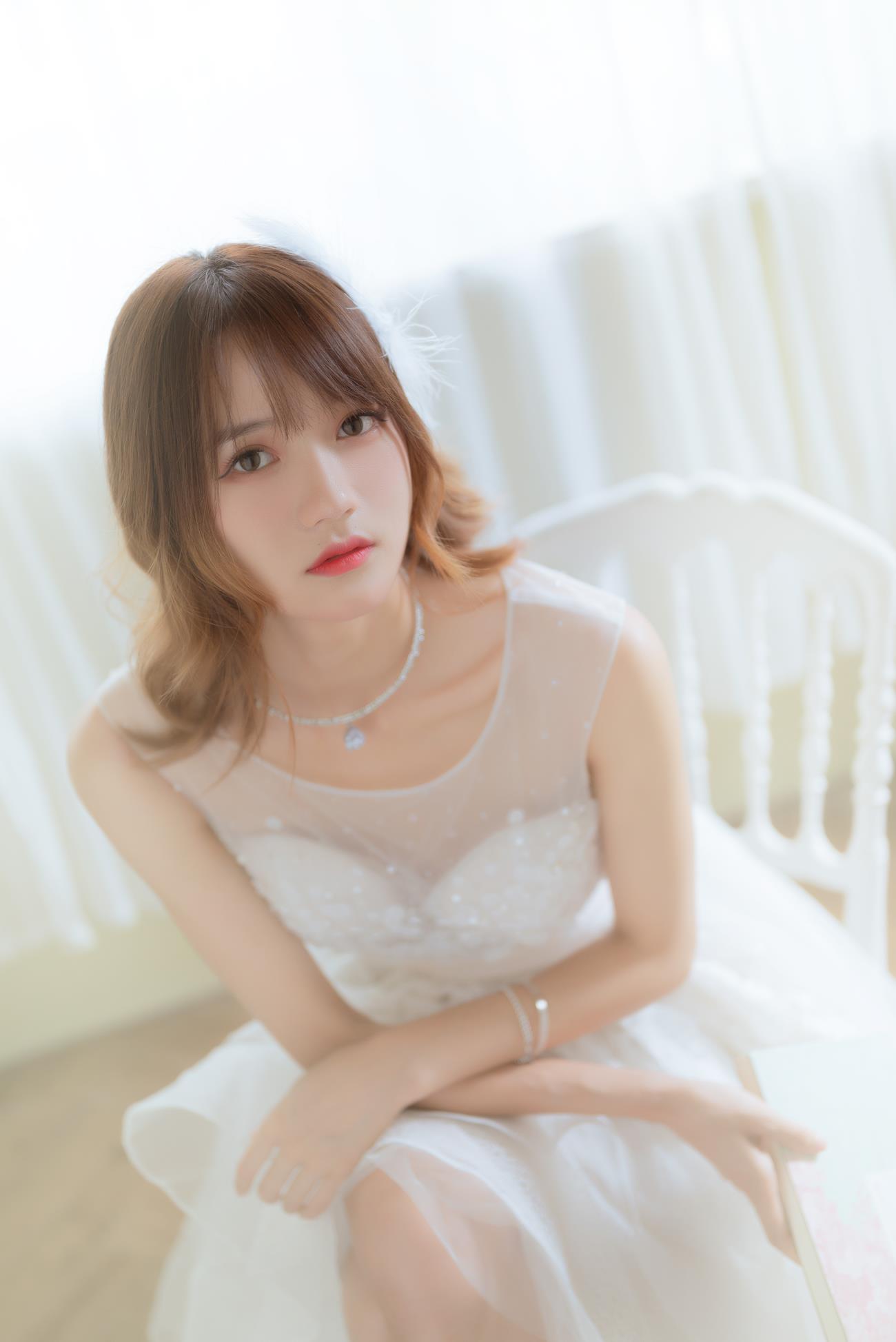 人气Coser@兔子Zzz不吃胡萝卜 人间四月天[30P/228MB]插图2