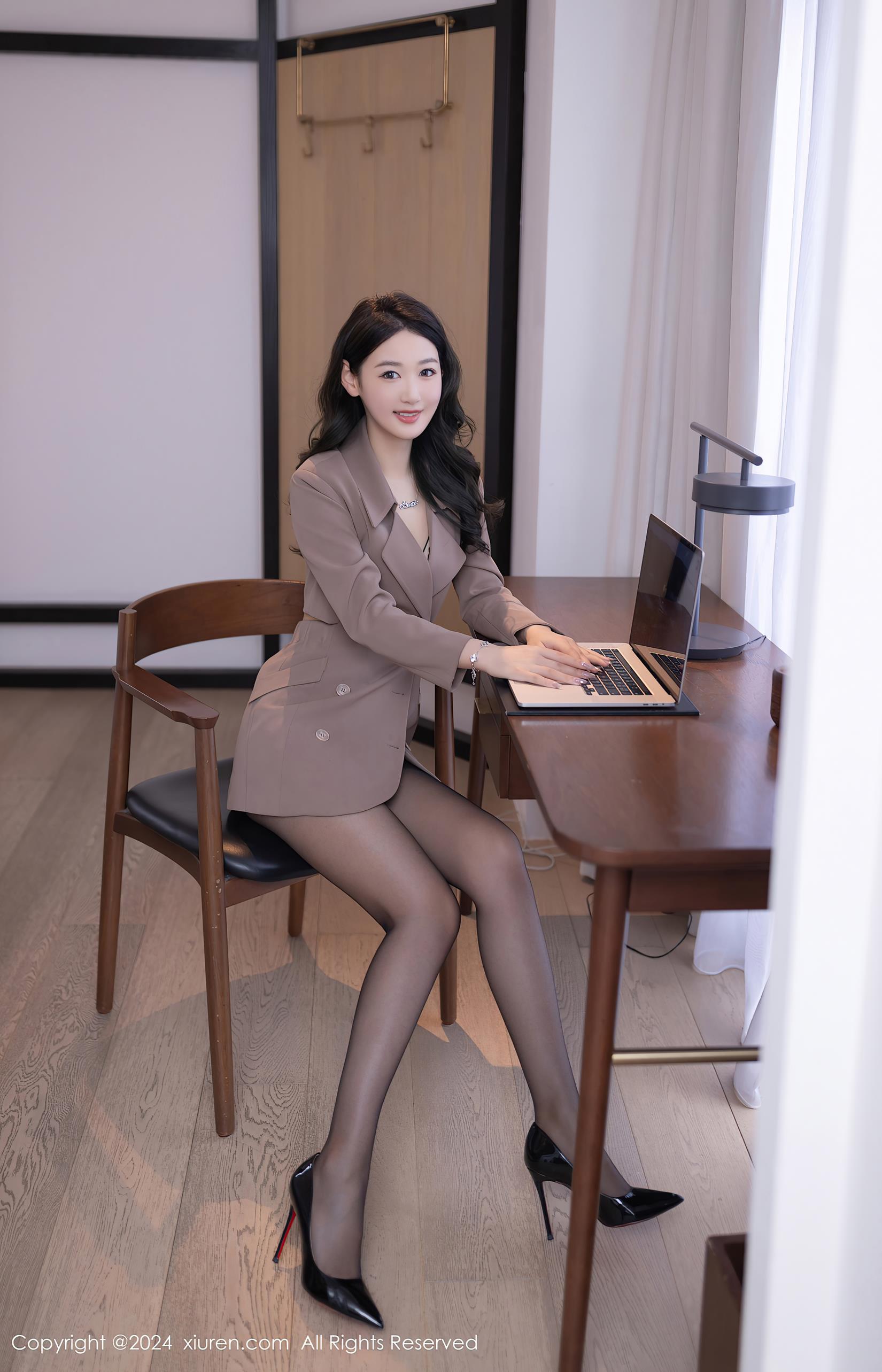 [Xiuren秀人网]2024.07.08 NO.8824 唐安琪[83+1P/725MB]插图2