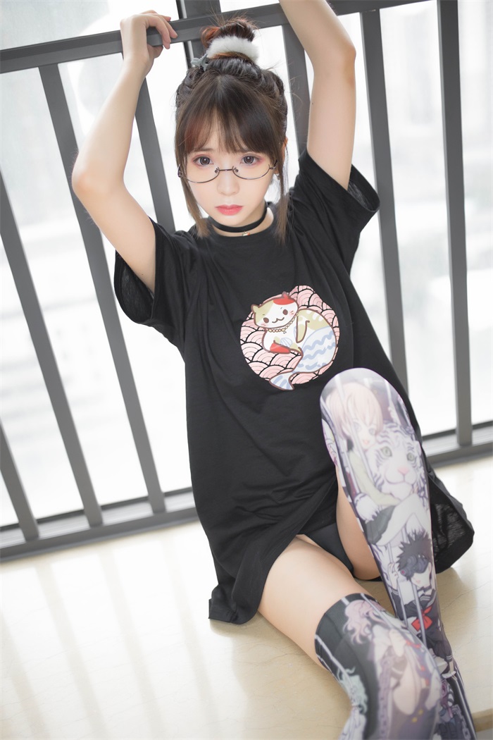 网红Coser@疯猫ss -黑猫 [22P/80MB]插图2