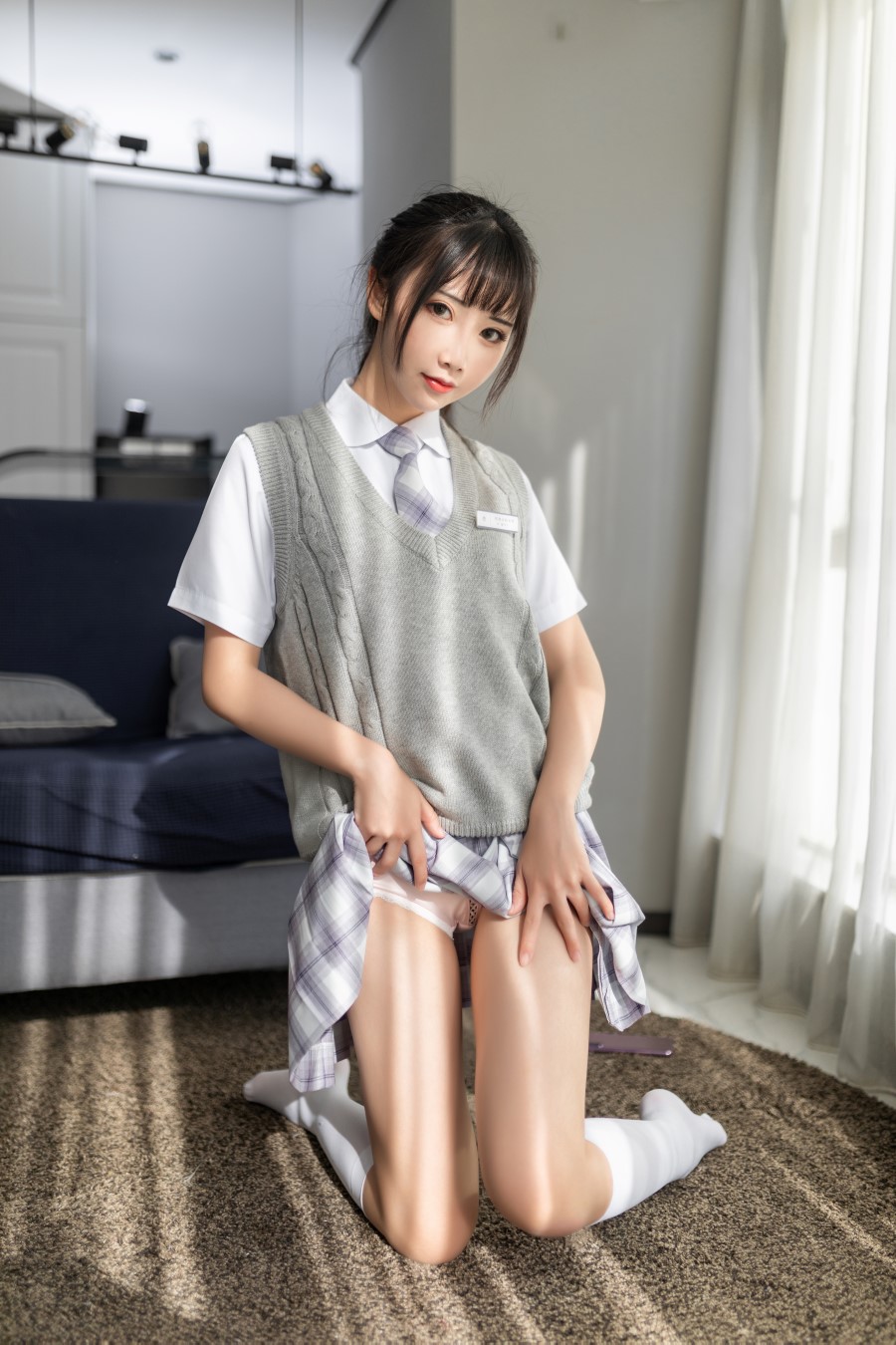 面饼仙儿 – 白丝制服少女 [40P/537MB]插图2