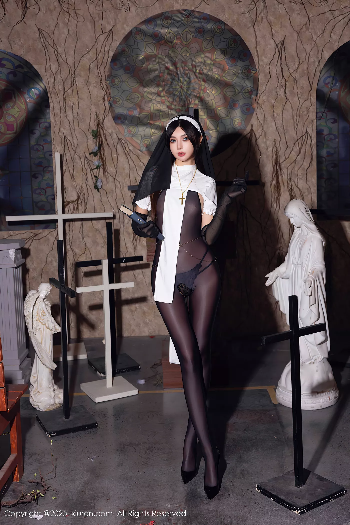 [Xiuren秀人网]2025.01.17 NO.9774 绮里嘉ula[79+1P/933MB]插图2