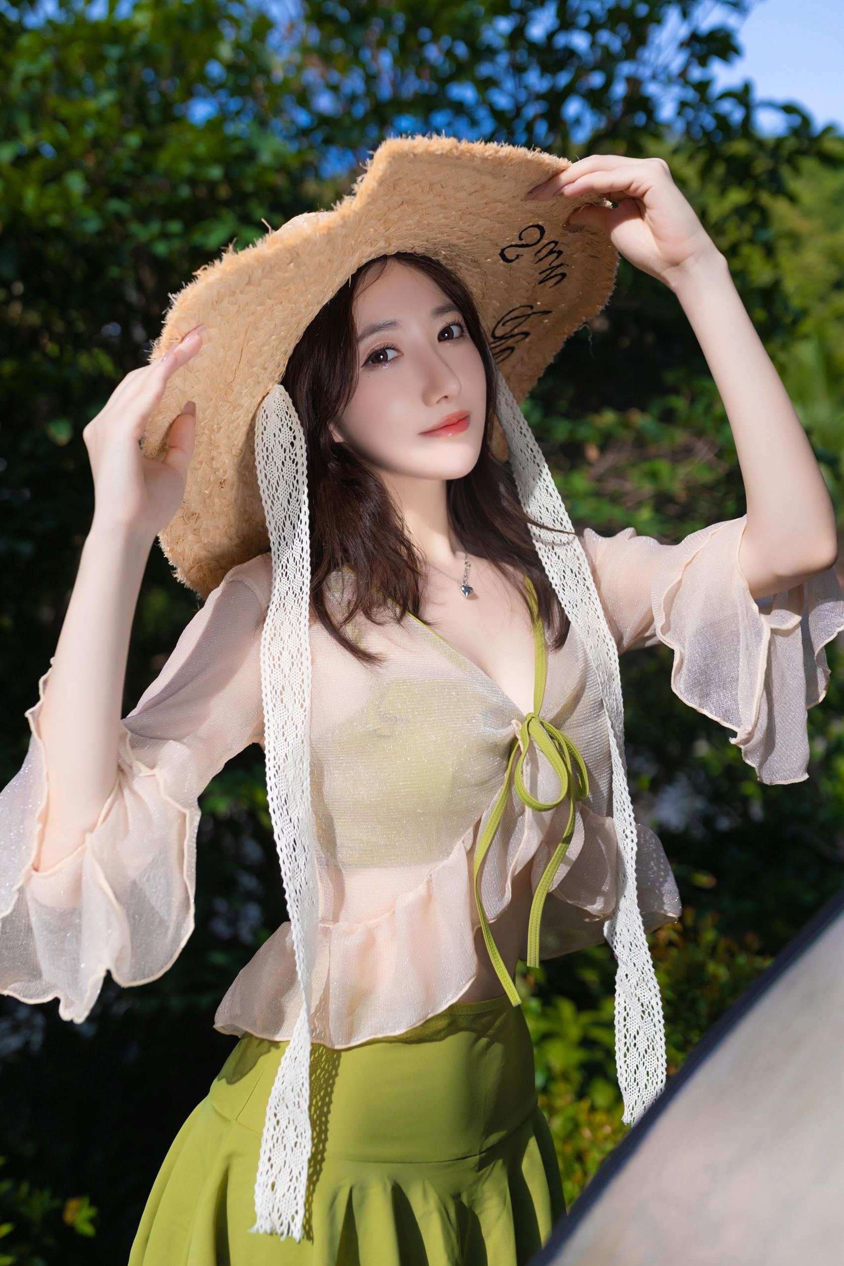 鱼子酱Fish – 内拍 山青涩 [105P/1.51GB]插图2