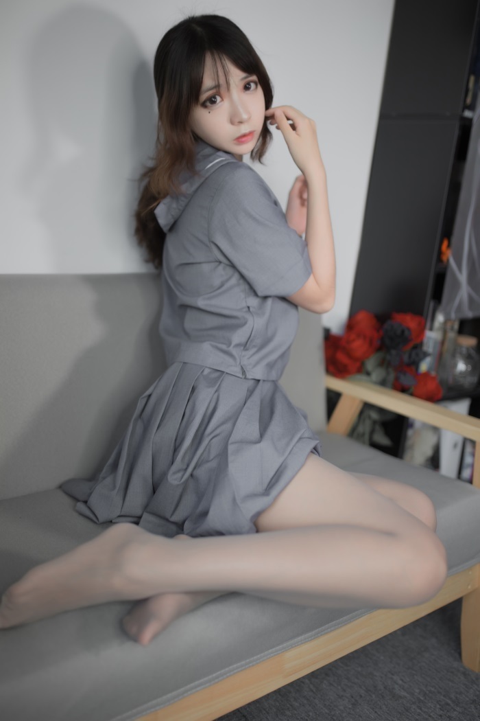 网红Coser@疯猫ss – 蓝灰JK [29P/180MB]插图1