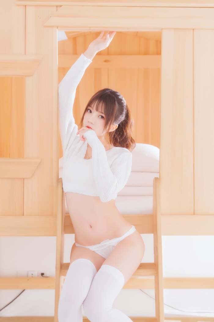 人气动漫Coser@桜桃喵 – 小白 [33P/534MB]插图2