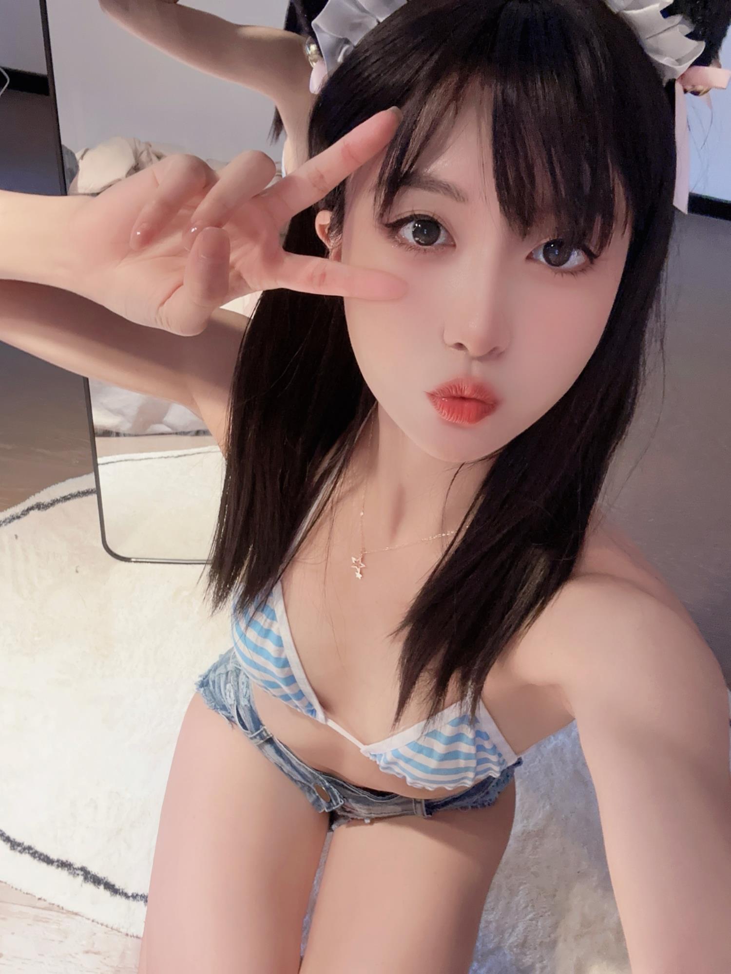 布丁大法 – 蓝白条纹喵[26P/9V/267MB]插图2