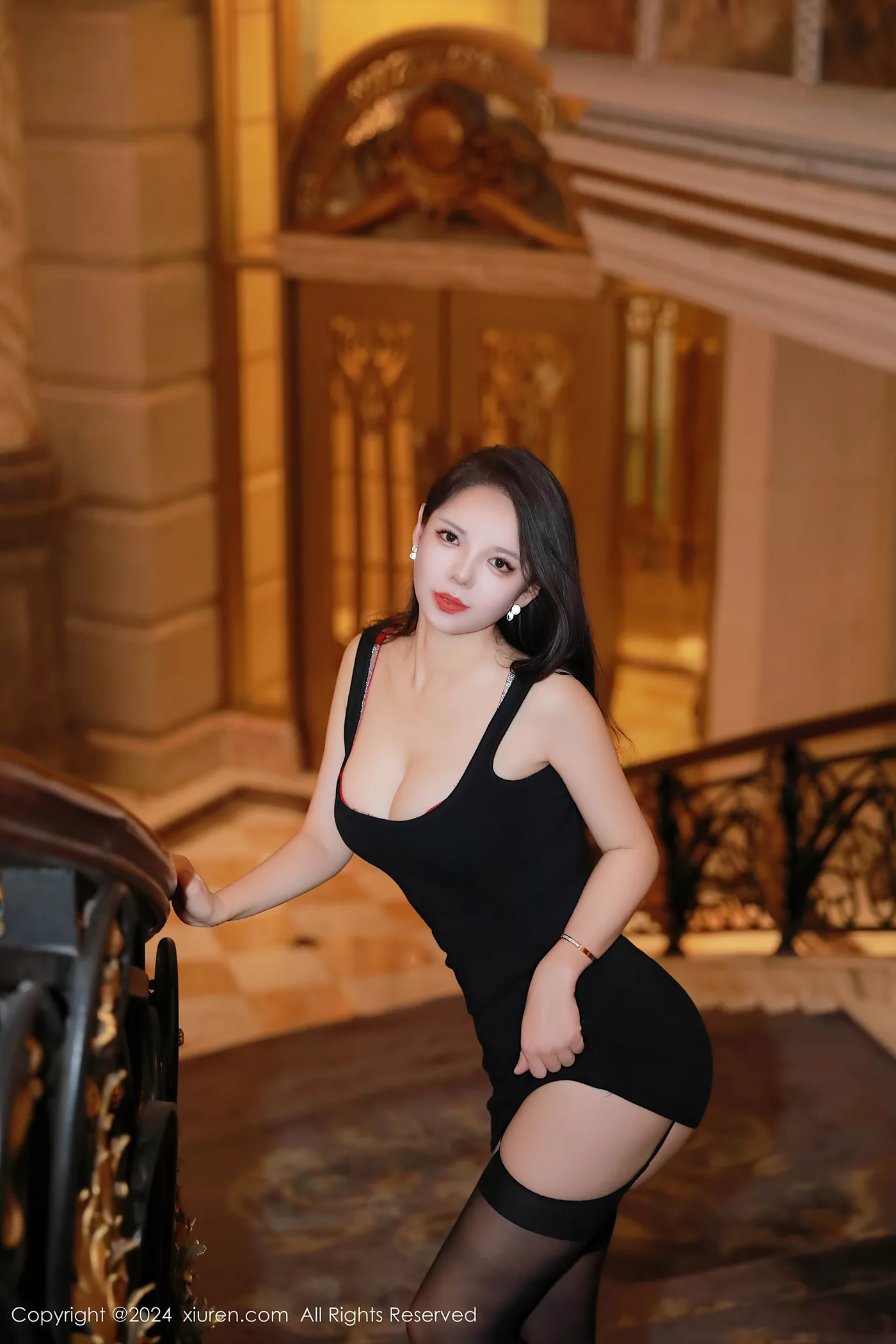 [Xiuren秀人网]2024.12.25 NO.9655 大美妞儿[76+1P/672MB]插图1