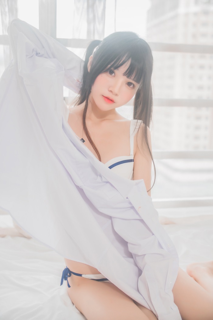 萝莉风COS 桜桃喵 – 白衬衫加可爱马尾辫 [47P/146MB]插图2