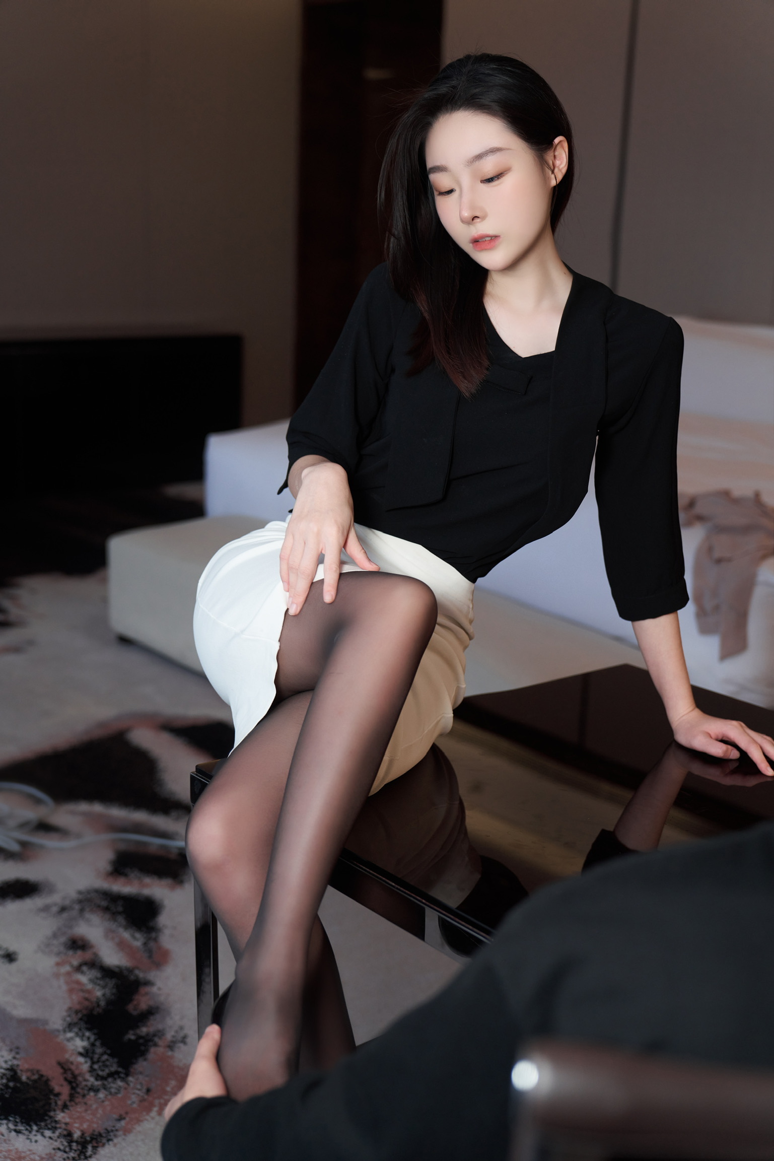 是小逗逗 – 超薄黑丝蕾丝[81P/39MB]插图