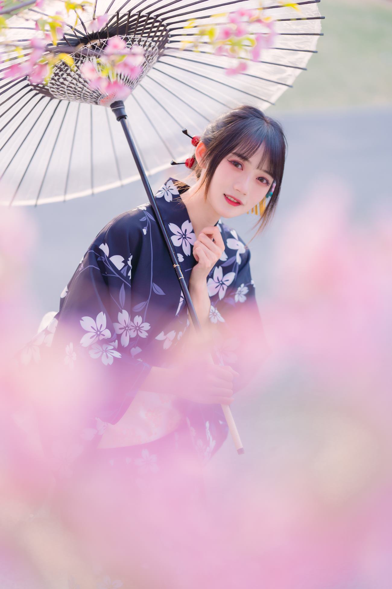 人气Coser@兔子Zzz不吃胡萝卜 樱花烂漫时 [25P/181MB]插图1