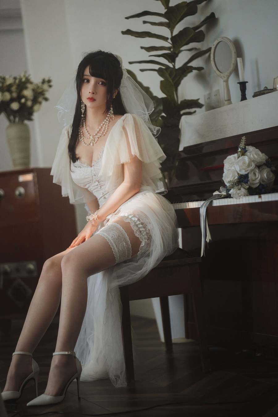 rioko凉凉子 – 透明婚纱 新娘 [39P/204MB]插图1