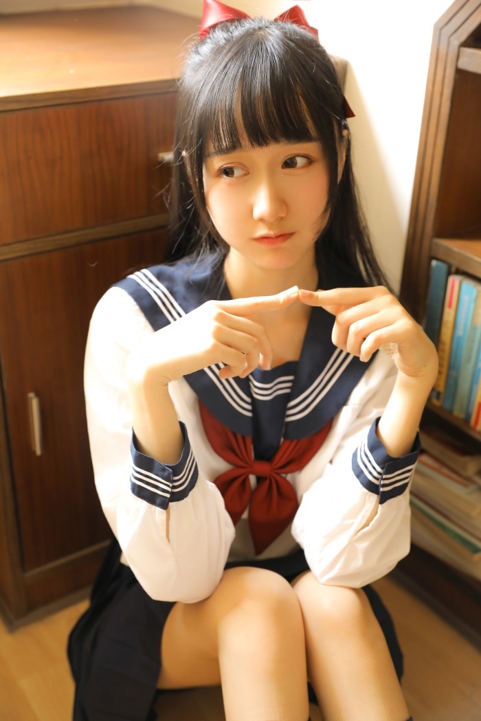 网红coser@木绵绵OwO – 绵相随 JK俏皮水手服 [18P/56MB]插图1