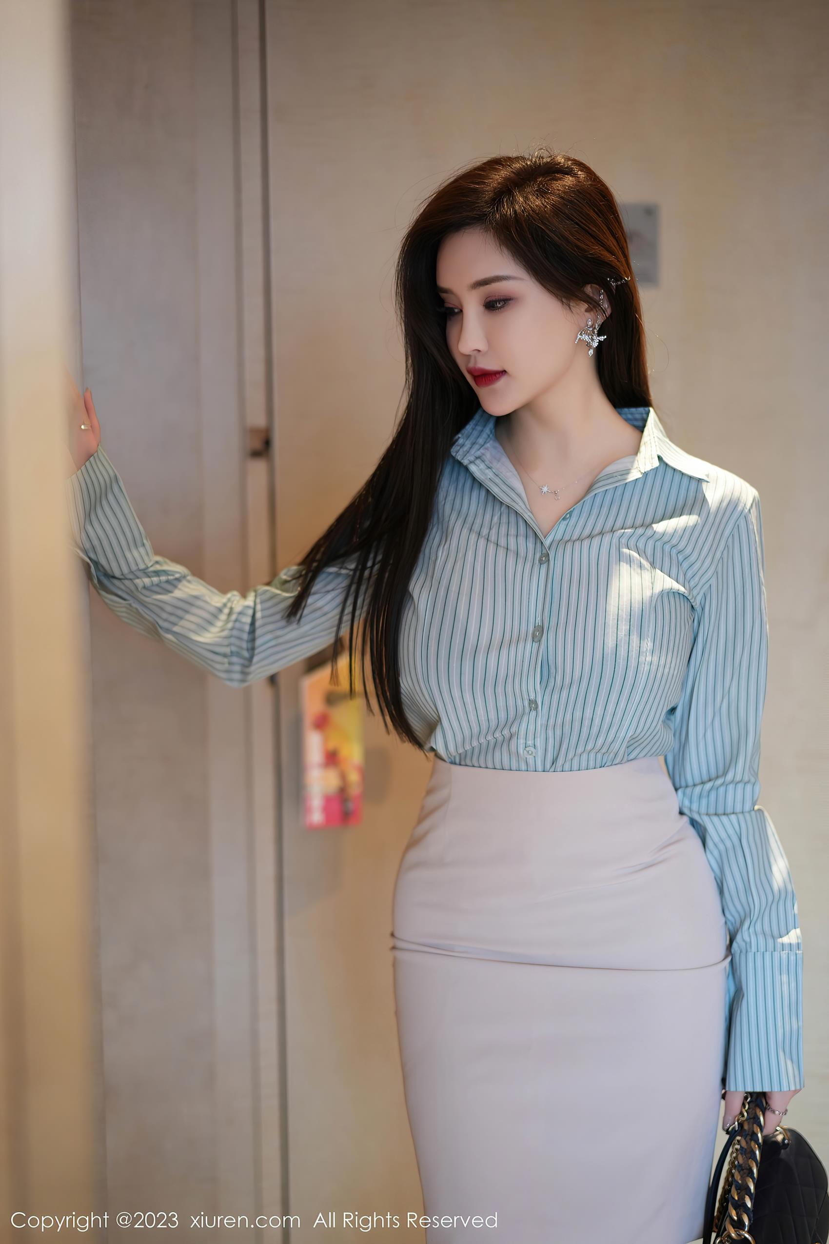 [Xiuren秀人网]2023.10.17 NO.7521 Carol周妍希[60+1P/503MB]插图2