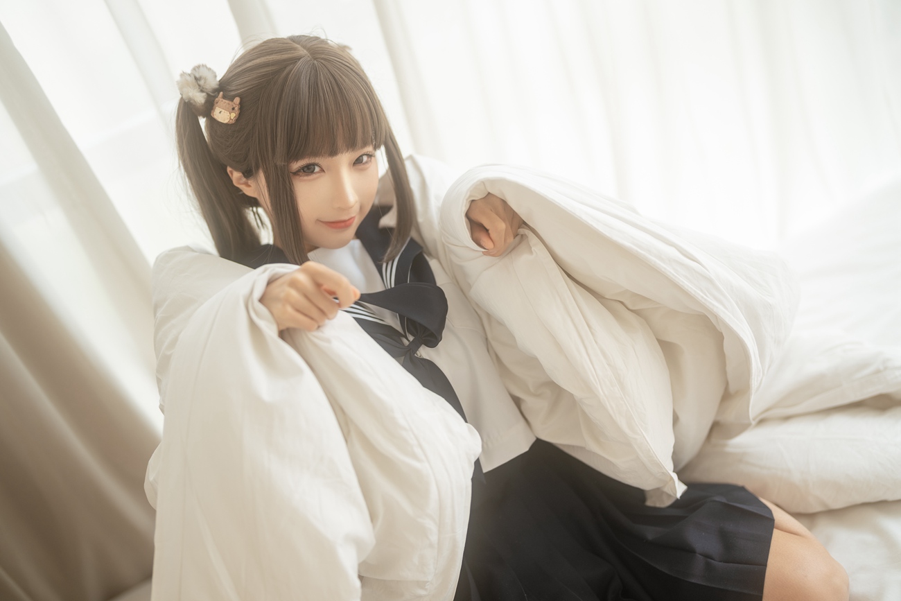 蠢沫沫 – 被窝JK [15P/1V/296MB]插图1