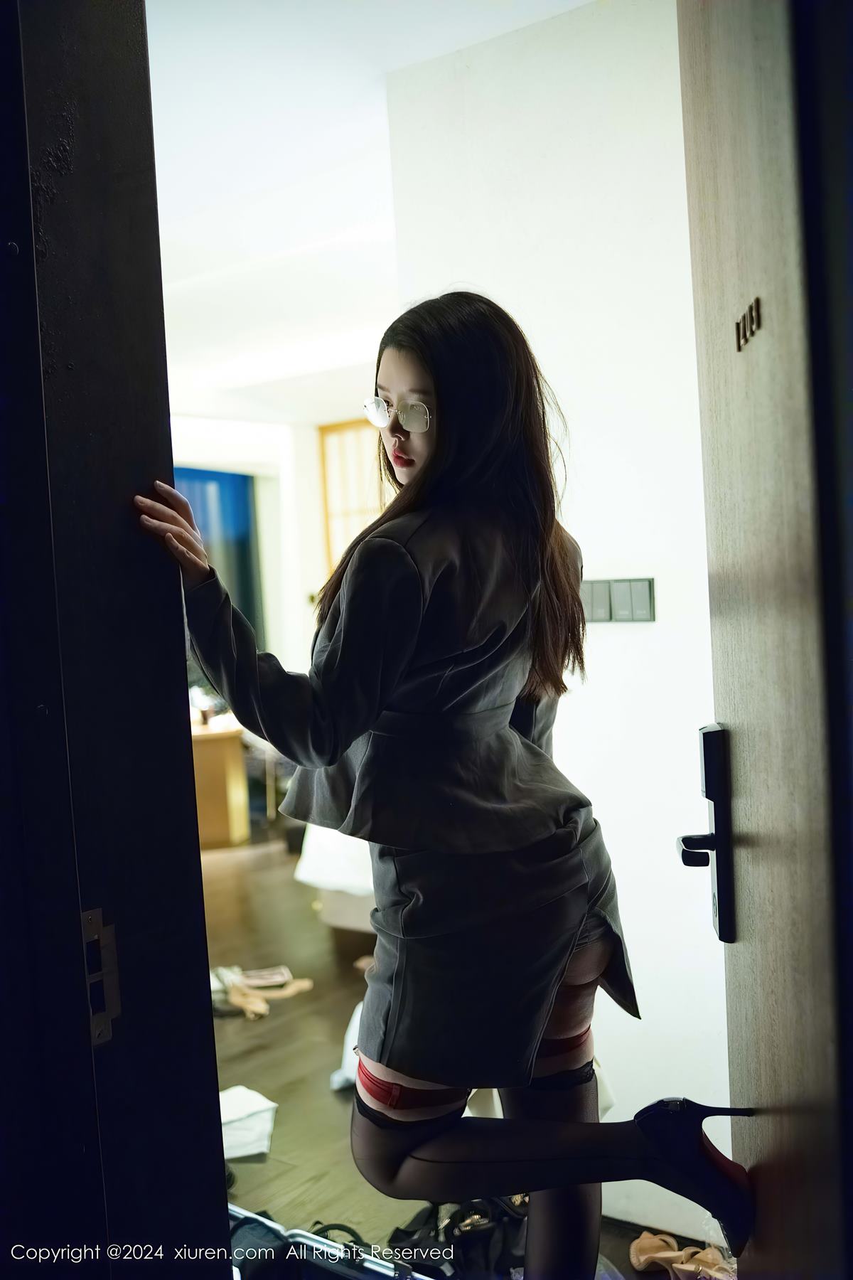 [Xiuren秀人网]2024.10.15 NO.9287 樱桃小犊子[47+1P/391MB]插图2